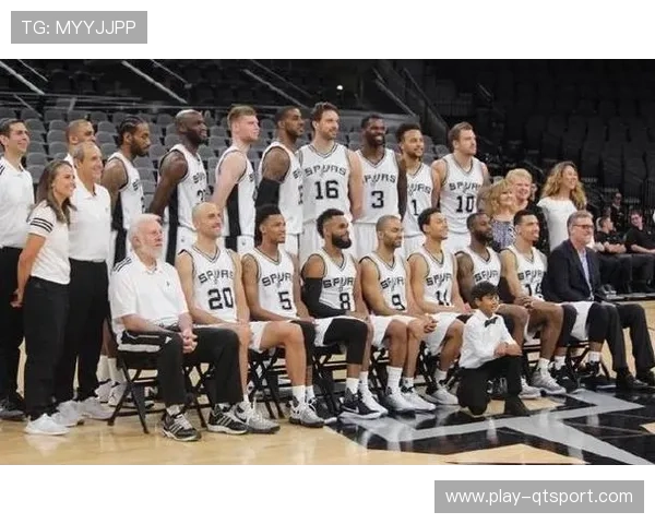 体育联盟收入分成改革，小球队抗议豪门