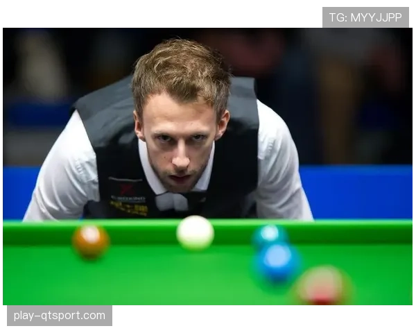 转播团队采用高速摄像机 捕捉特鲁姆普击球杆微震动 转播团队采用高速摄像机 捕捉特鲁姆普击球杆微震动